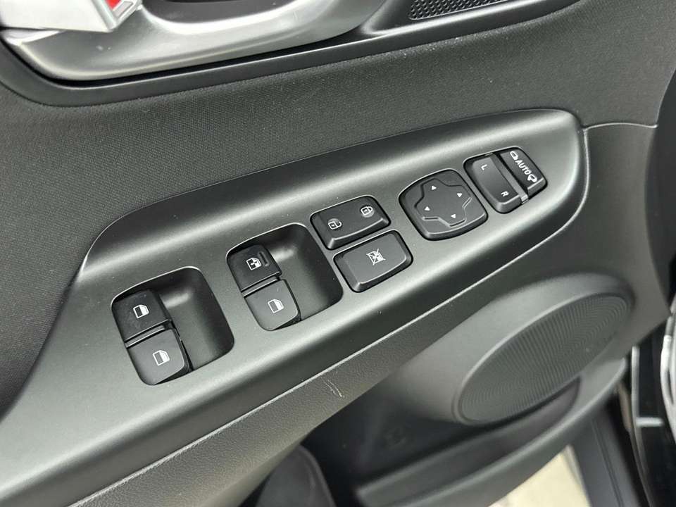 Hyundai KONA - Imagem 12