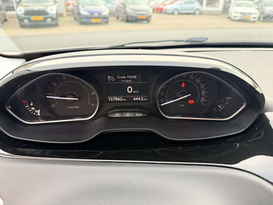 Peugeot 208 - Imagem 6