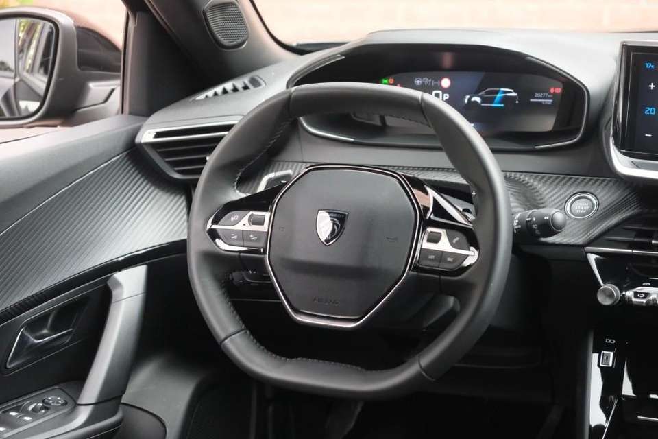 Peugeot 2008 - Imagem 12