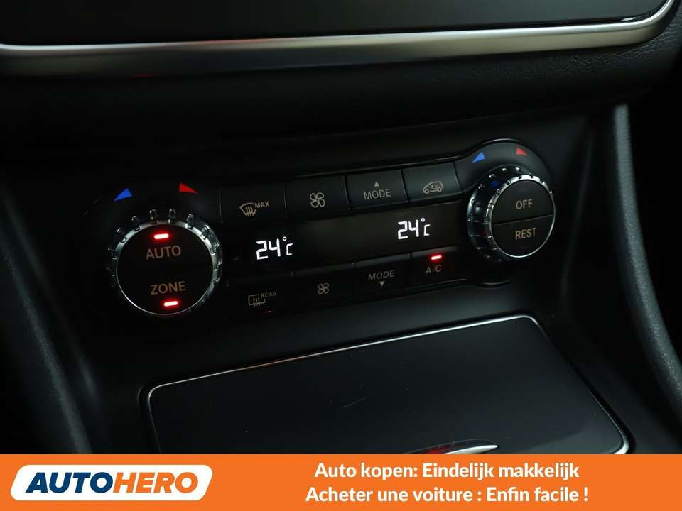 Mercedes-Benz GLA 180 - Imagem 15