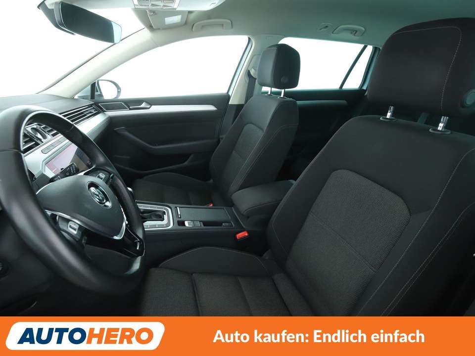 Volkswagen Passat - Imagem 10