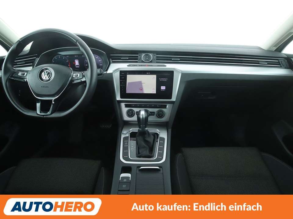 Volkswagen Passat - Imagem 12
