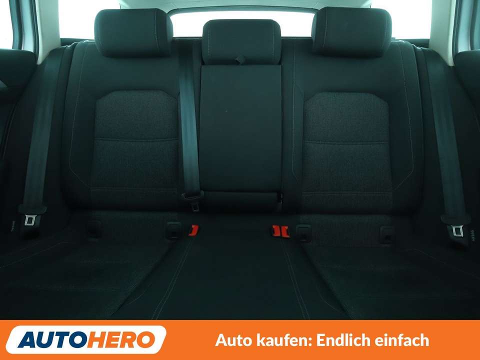 Volkswagen Passat - Imagem 15