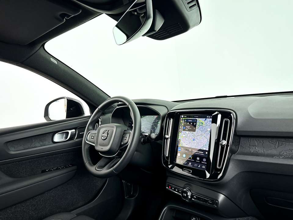 Volvo EX40 - Imagem 3