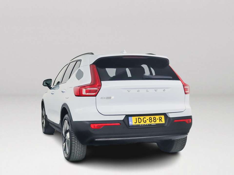 Volvo EX40 - Imagem 10