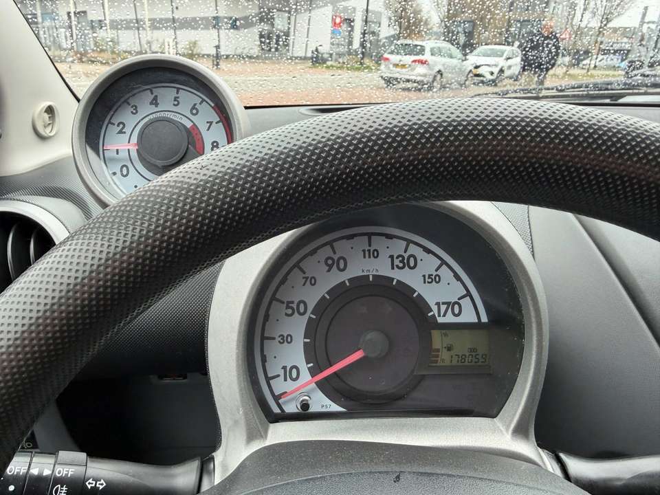 Toyota Aygo - Imagem 14