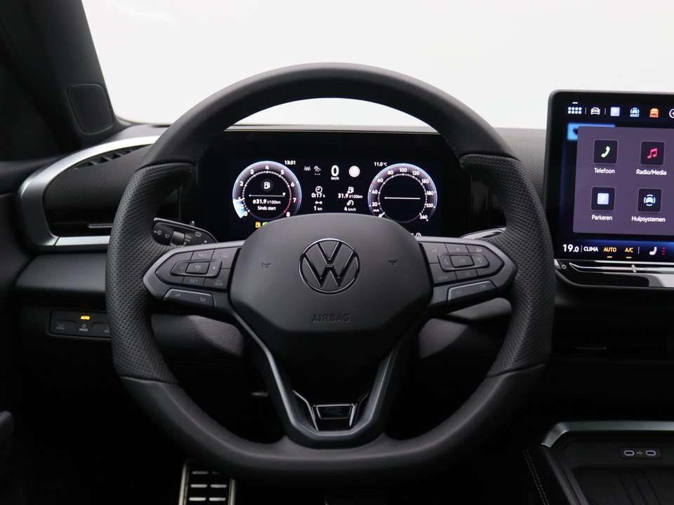 Volkswagen T-Roc - Imagem 18