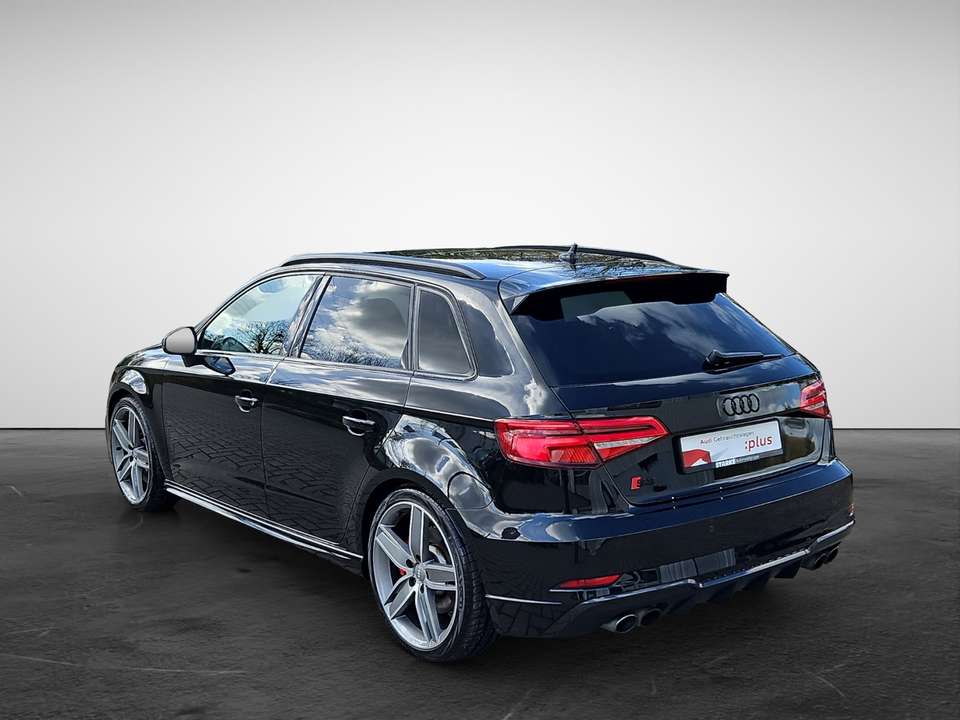 Audi S3 - Imagem 4