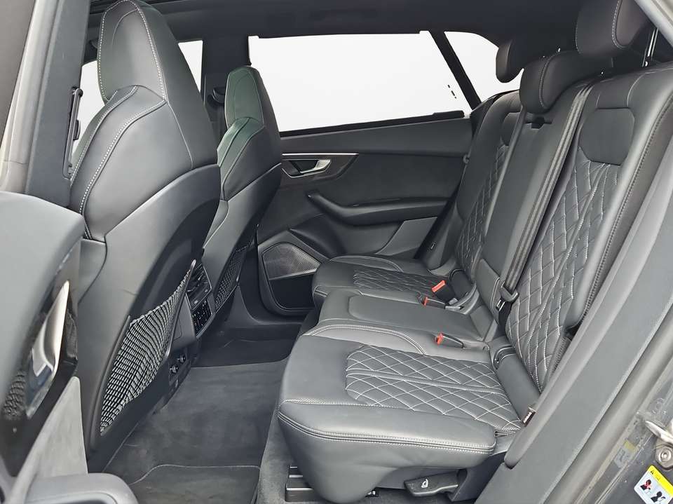 Audi SQ8 - Imagem 11