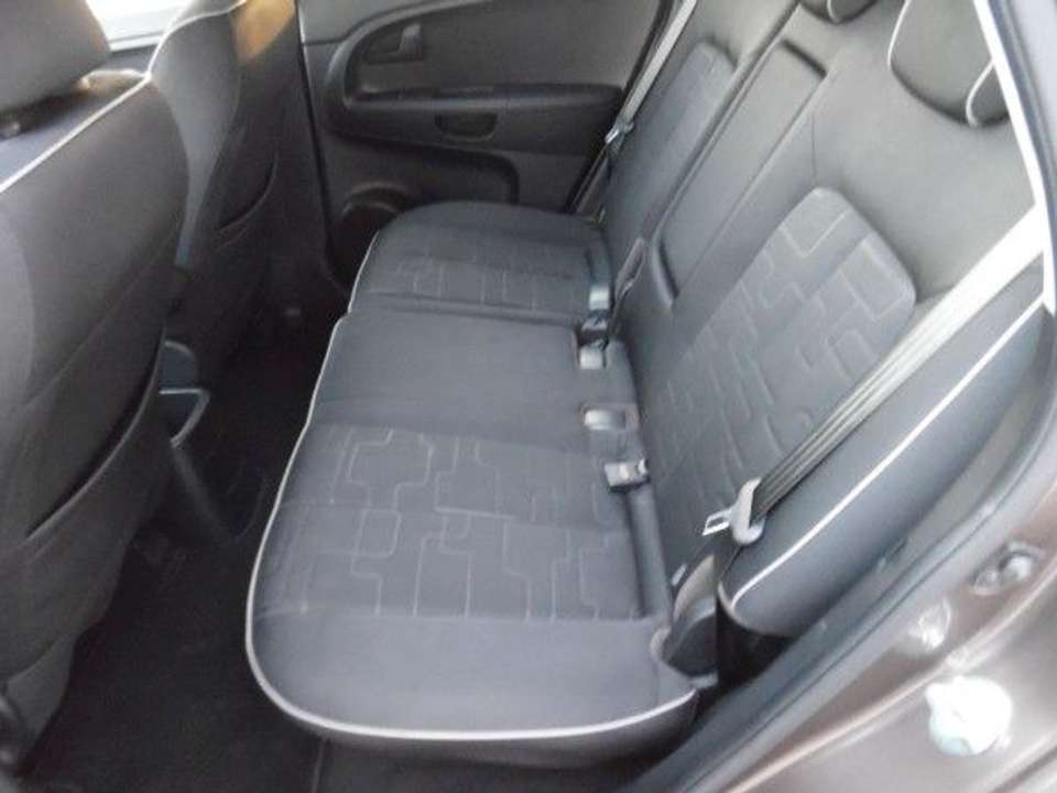 Kia Venga - Imagem 5