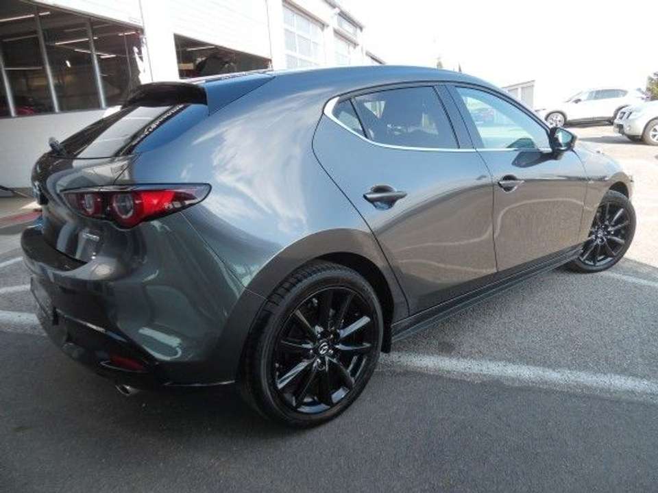 Mazda 3 - Imagem 9