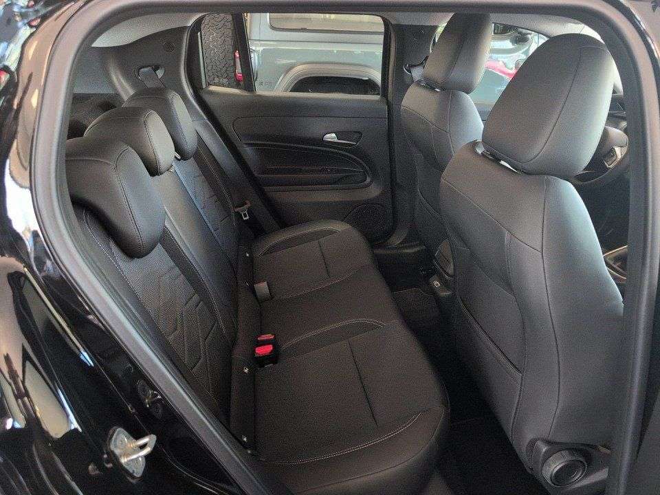 Jeep Avenger - Imagem 10