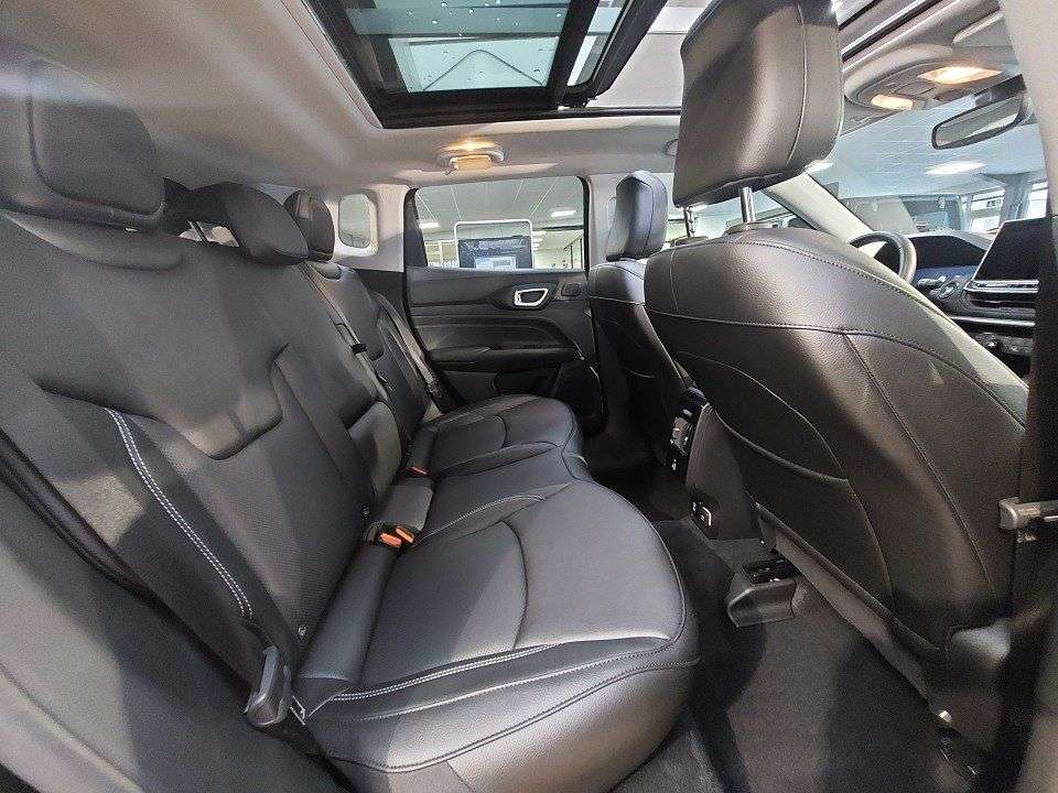 Jeep Compass - Imagem 12