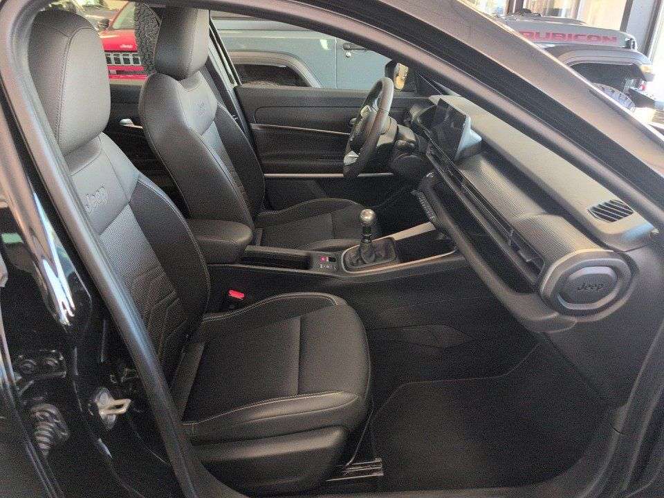 Jeep Avenger - Imagem 11