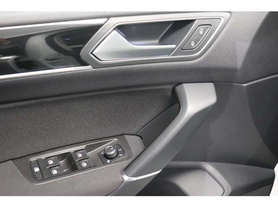 Volkswagen Touran - Imagem 12