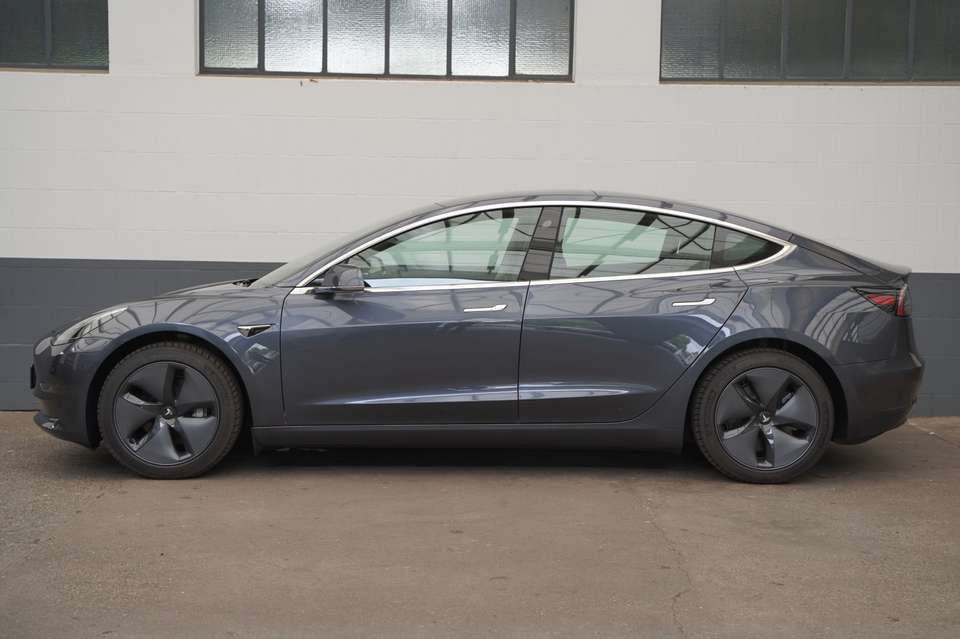 Tesla Model 3 - Imagem 3
