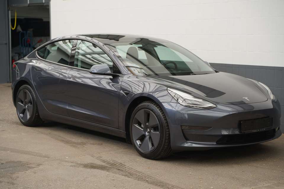 Tesla Model 3 - Imagem 7