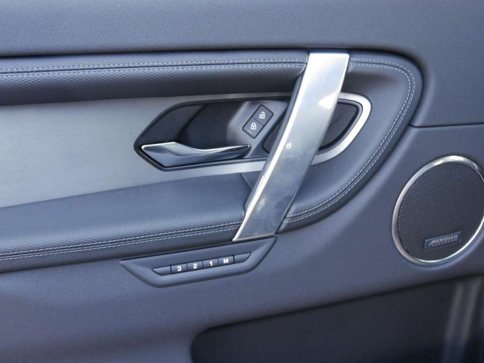 Land Rover Discovery Sport - Imagem 12