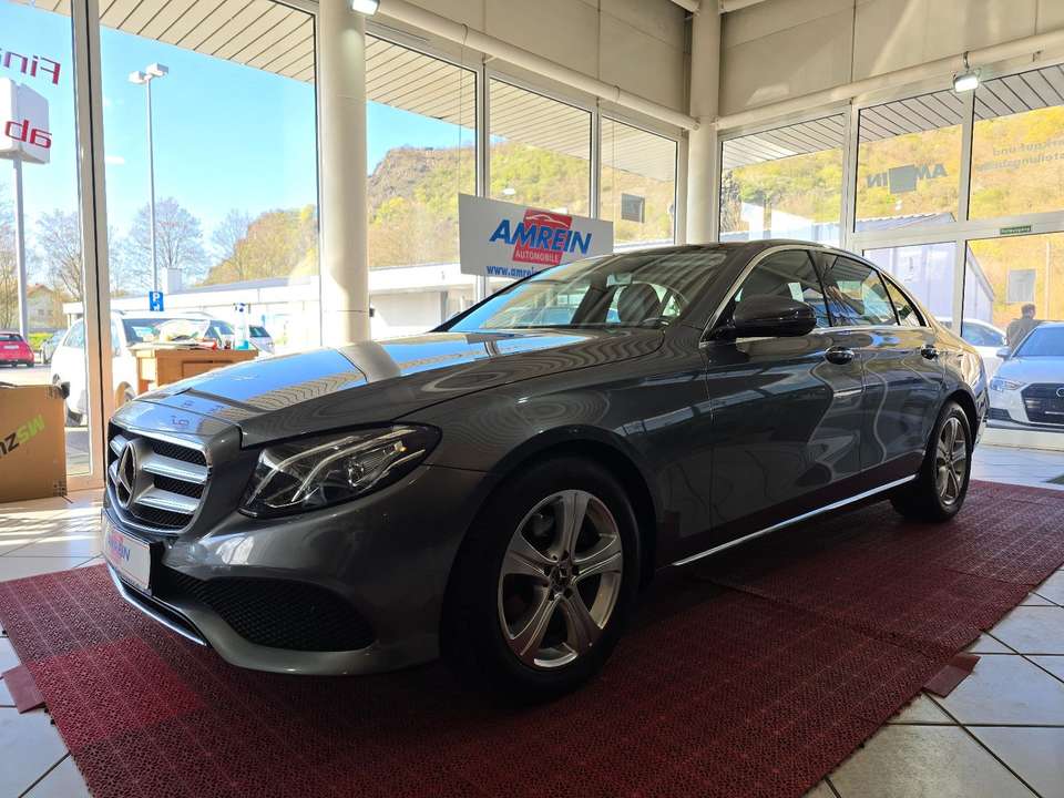 Mercedes-Benz E 220 - Imagem 3