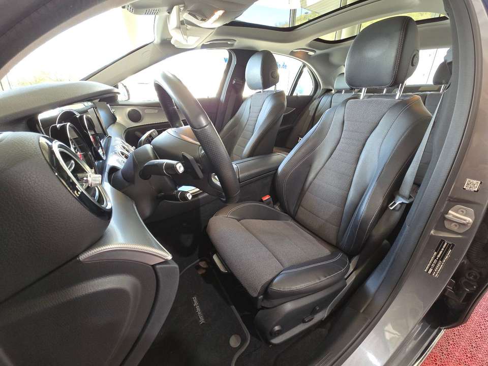 Mercedes-Benz E 220 - Imagem 8