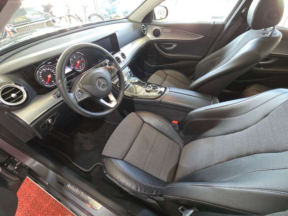 Mercedes-Benz E 220 - Imagem 10