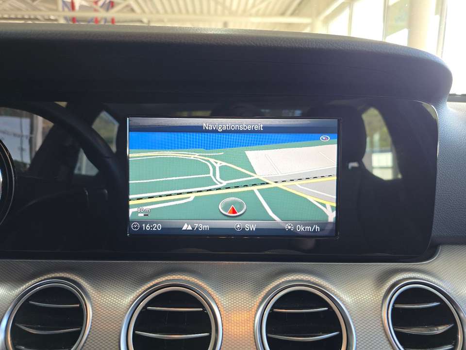 Mercedes-Benz E 220 - Imagem 15