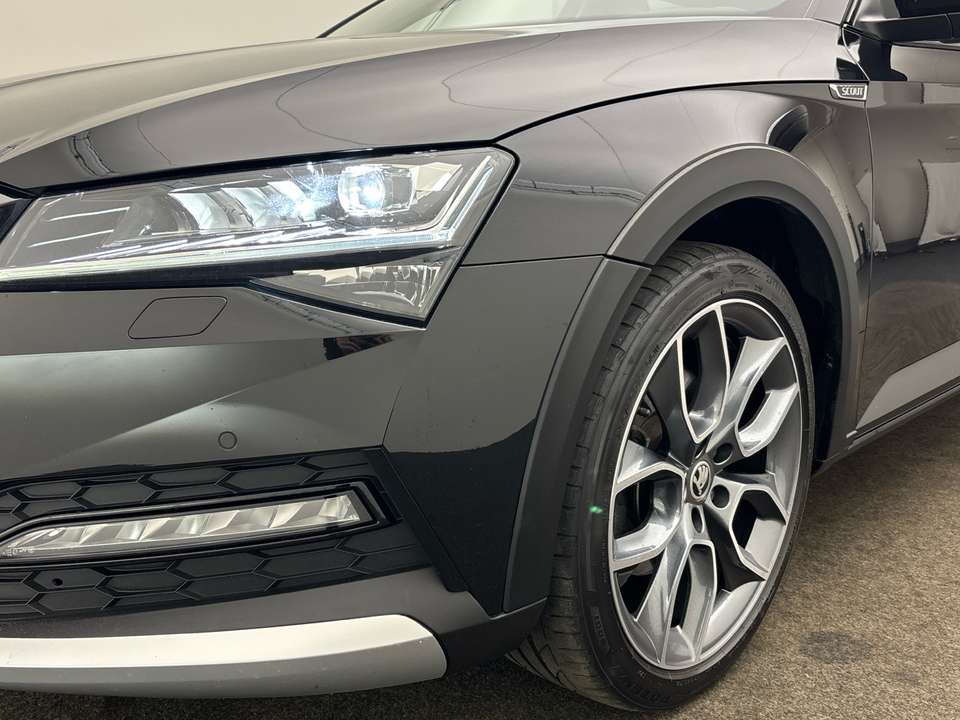 Skoda Superb - Imagem 6