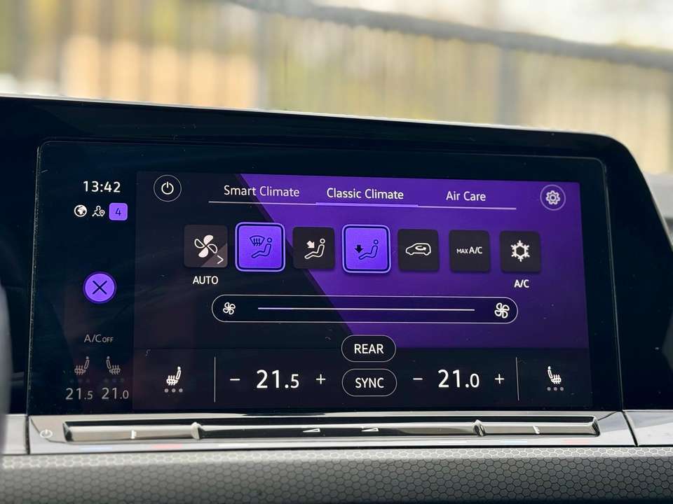 Volkswagen Golf GTI - Imagem 15