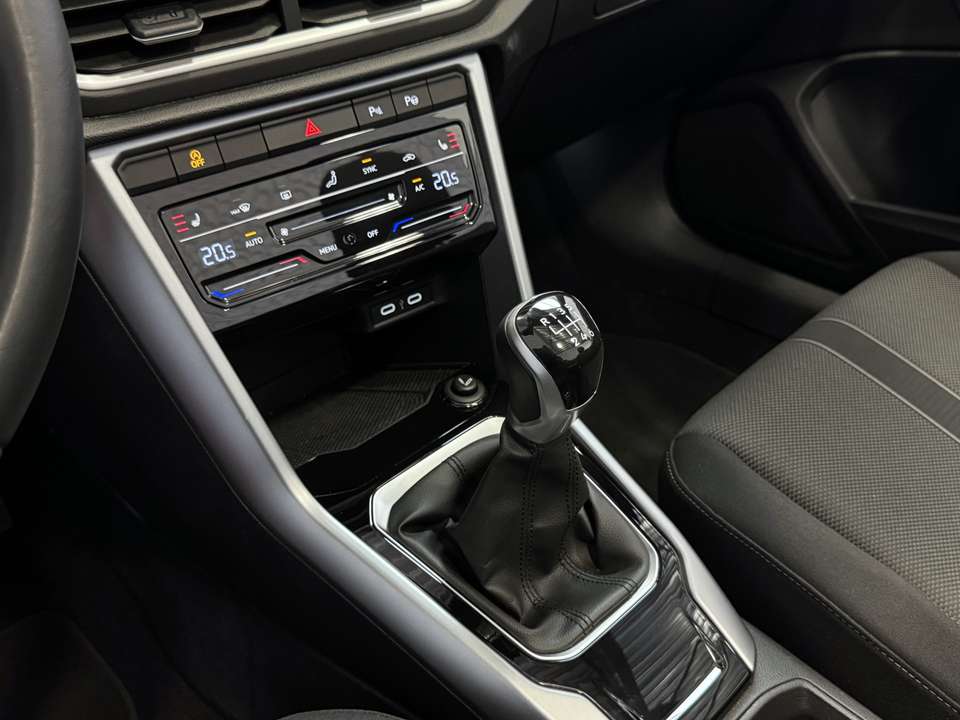 Volkswagen T-Roc - Imagem 17