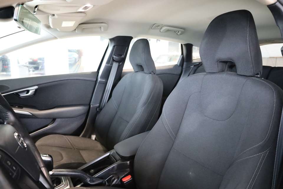 Volvo V40 - Imagem 13