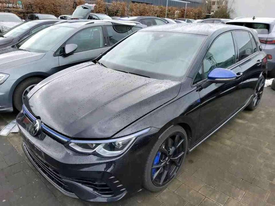 Volkswagen Golf - Imagem 1