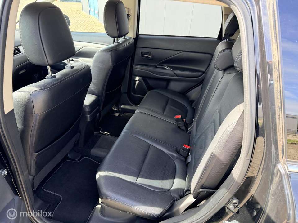 Mitsubishi Outlander - Imagem 9