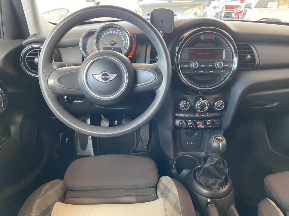 MINI One - Imagem 11