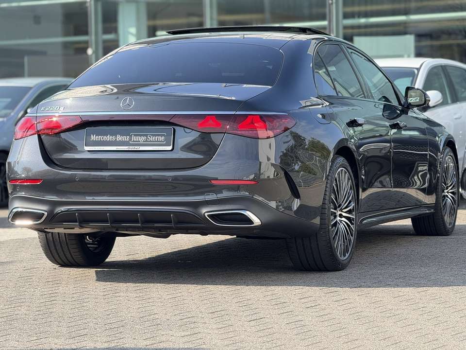 Mercedes-Benz E 220 - Imagem 7