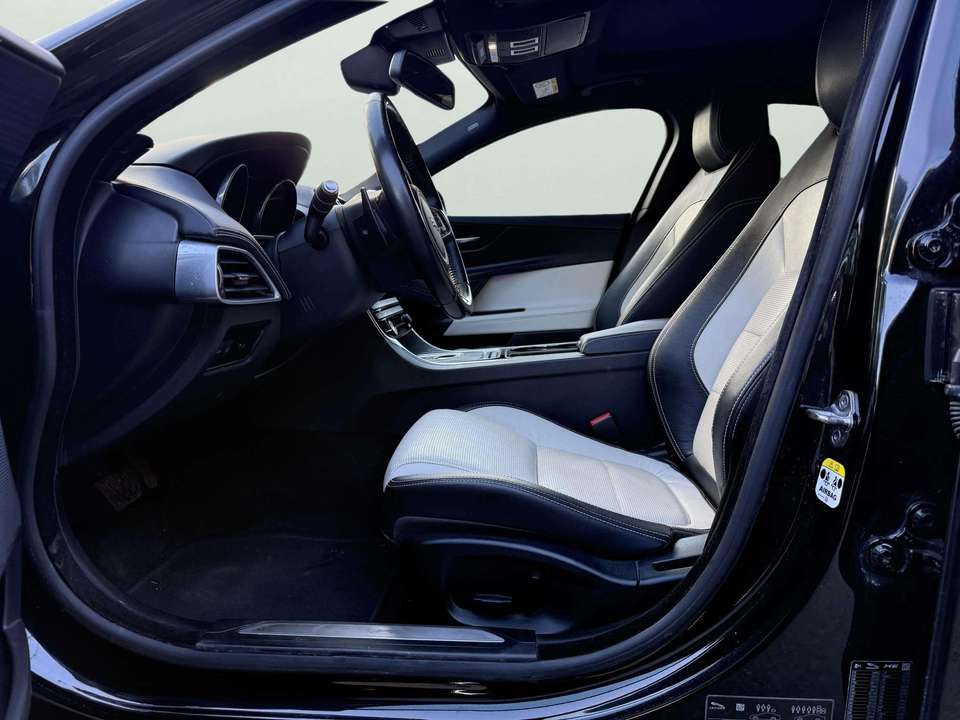 Jaguar XE - Imagem 10