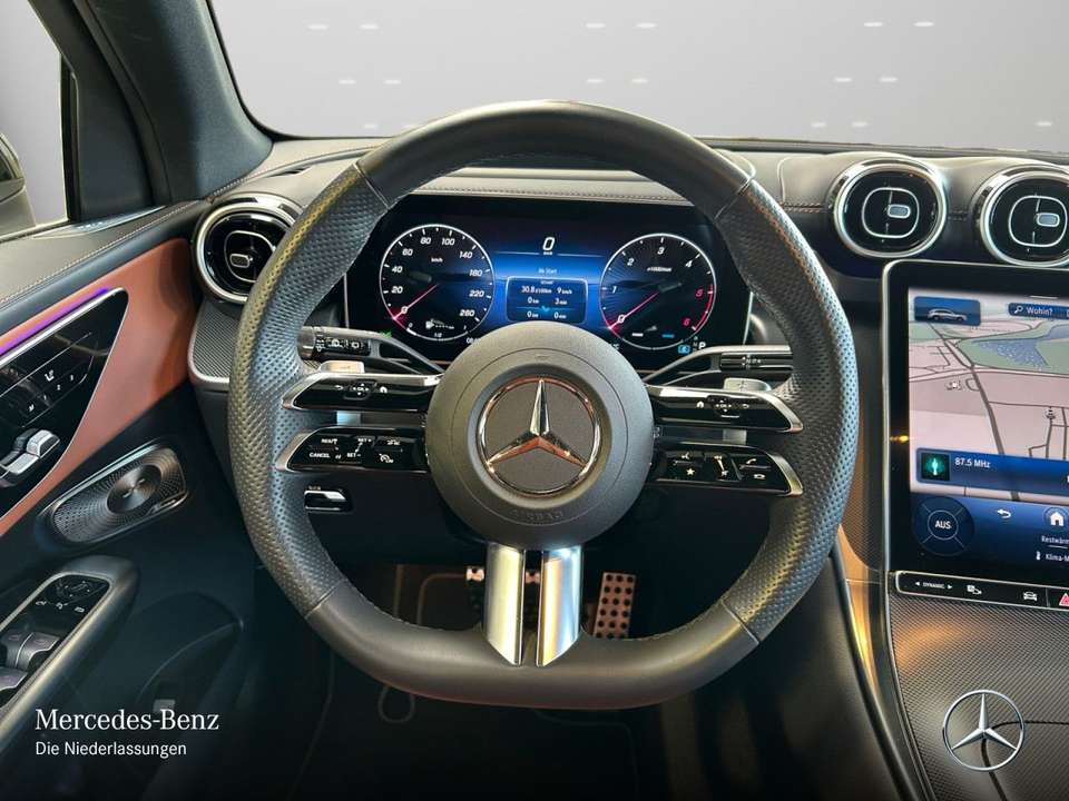 Mercedes-Benz GLC 300 - Imagem 14