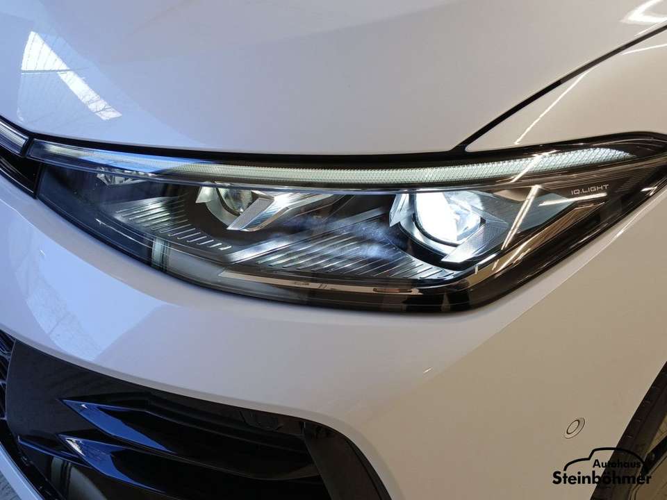 Volkswagen Passat Variant - Imagem 12