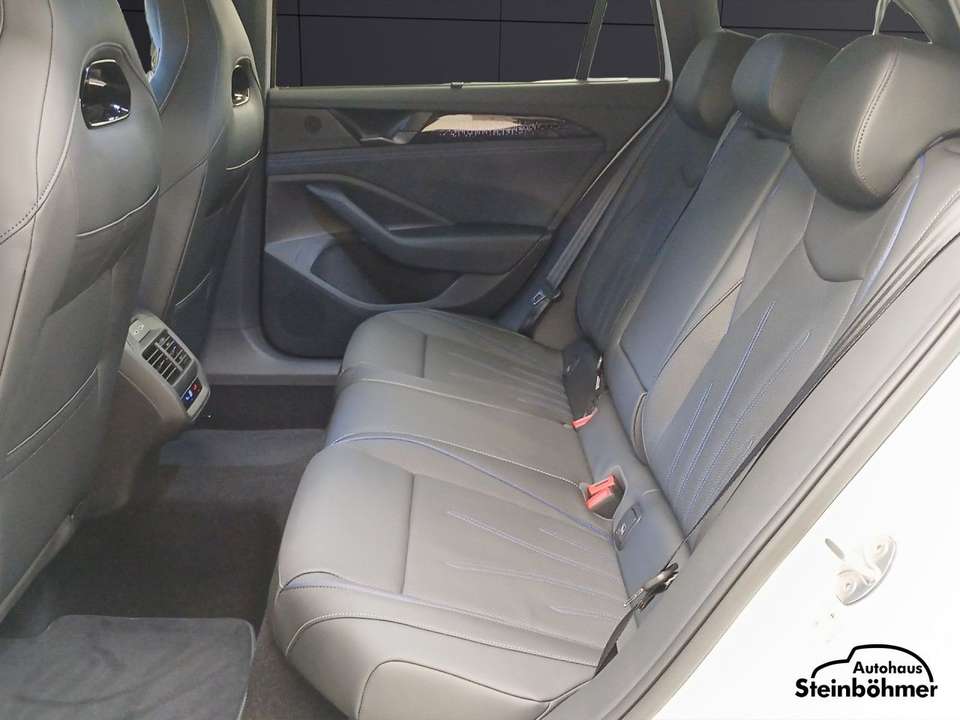 Volkswagen Passat Variant - Imagem 15