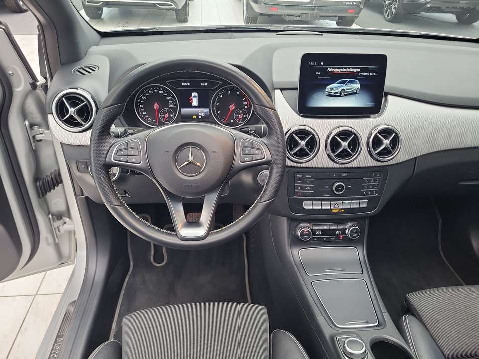 Mercedes-Benz B 250 - Imagem 14