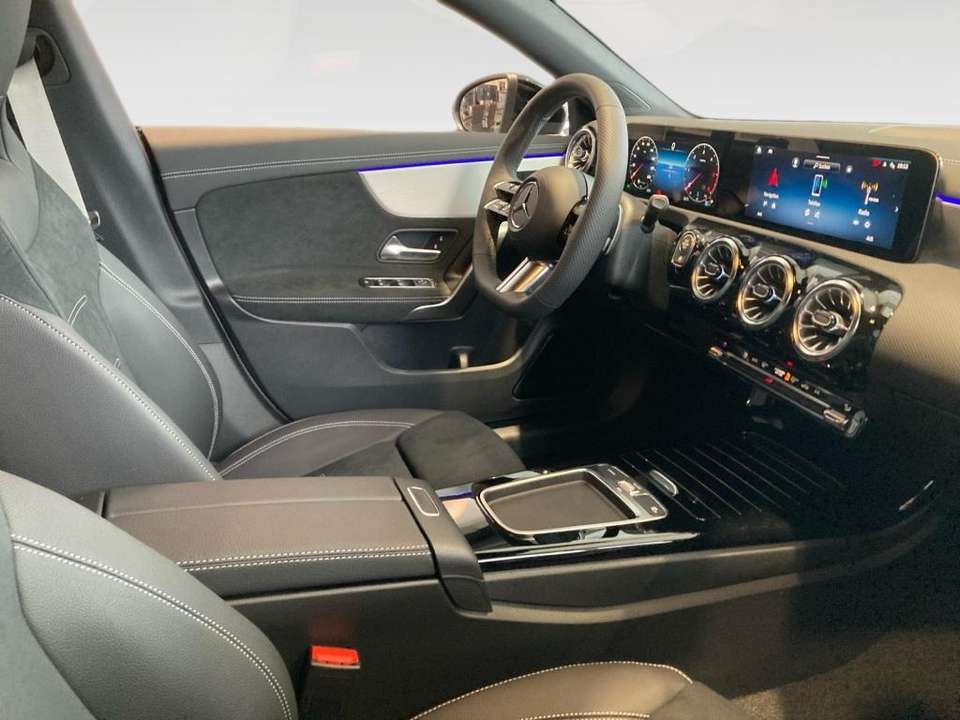 Mercedes-Benz CLA 200 - Imagem 10