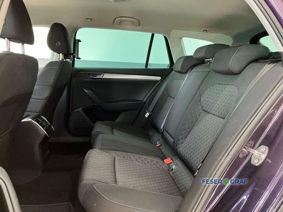 Skoda Superb - Imagem 9