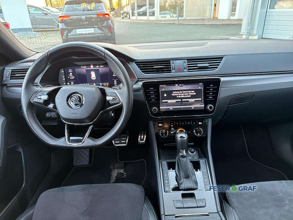 Skoda Superb - Imagem 9