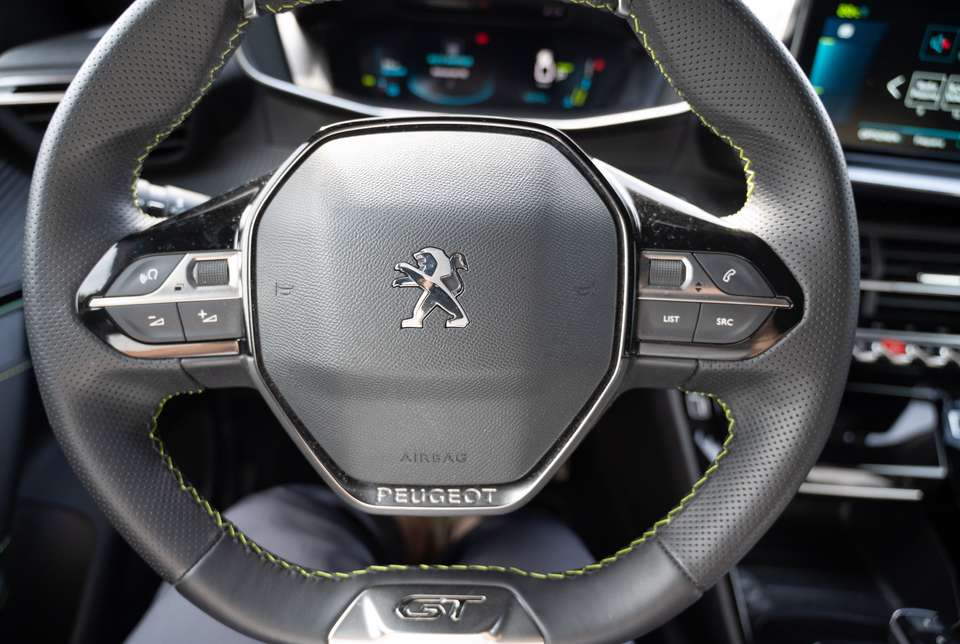 Peugeot 2008 - Imagem 13