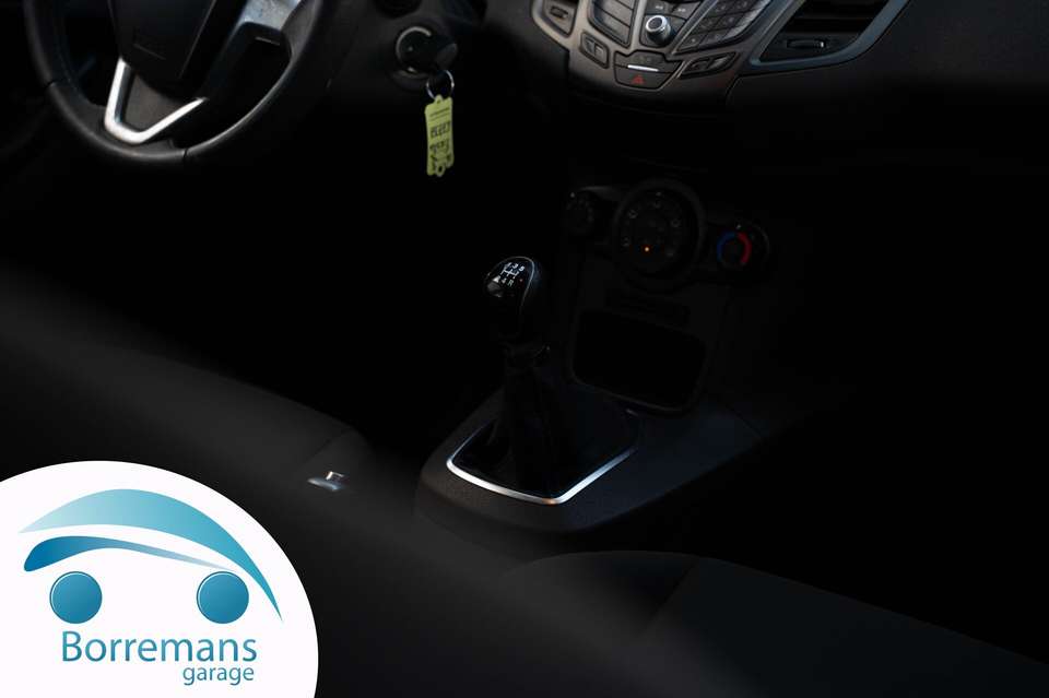 Ford Fiesta - Imagem 6