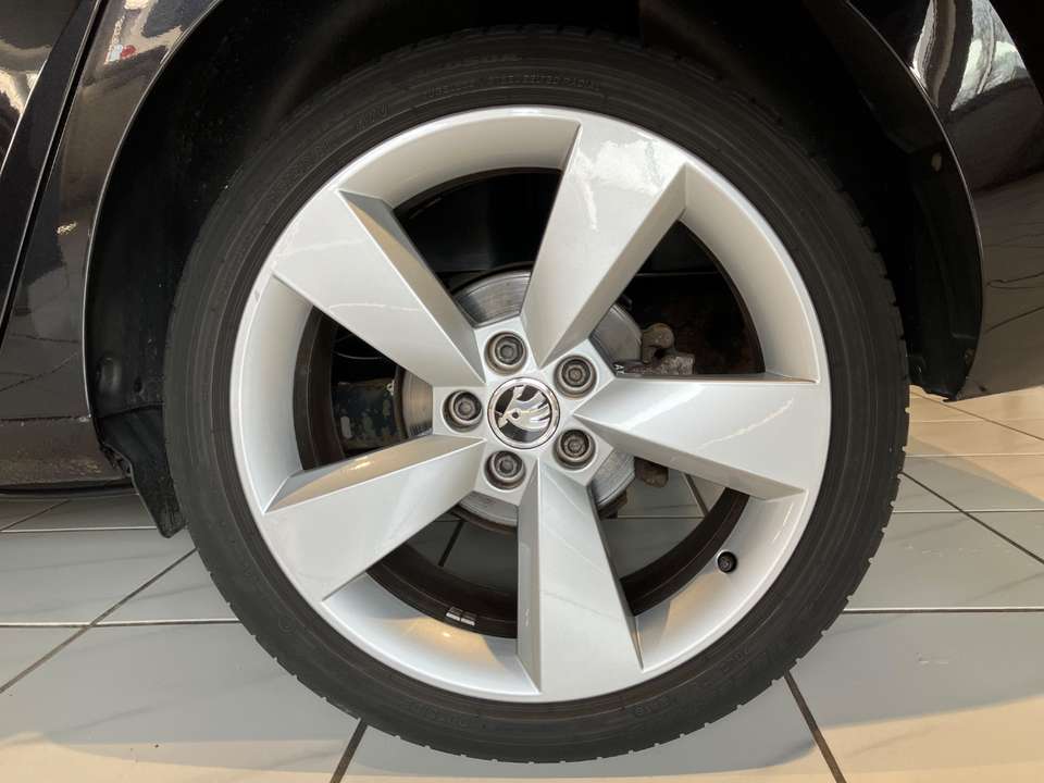 Skoda Rapid/Spaceback - Imagem 3