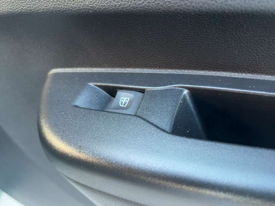 Dacia Spring - Imagem 14