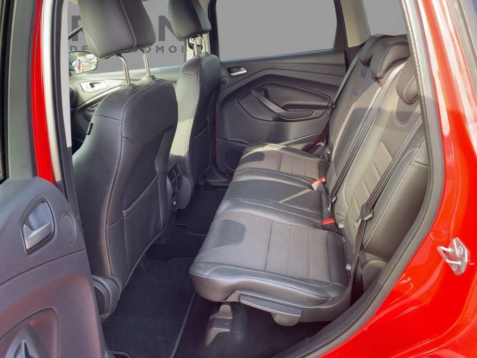 Ford Kuga - Imagem 8