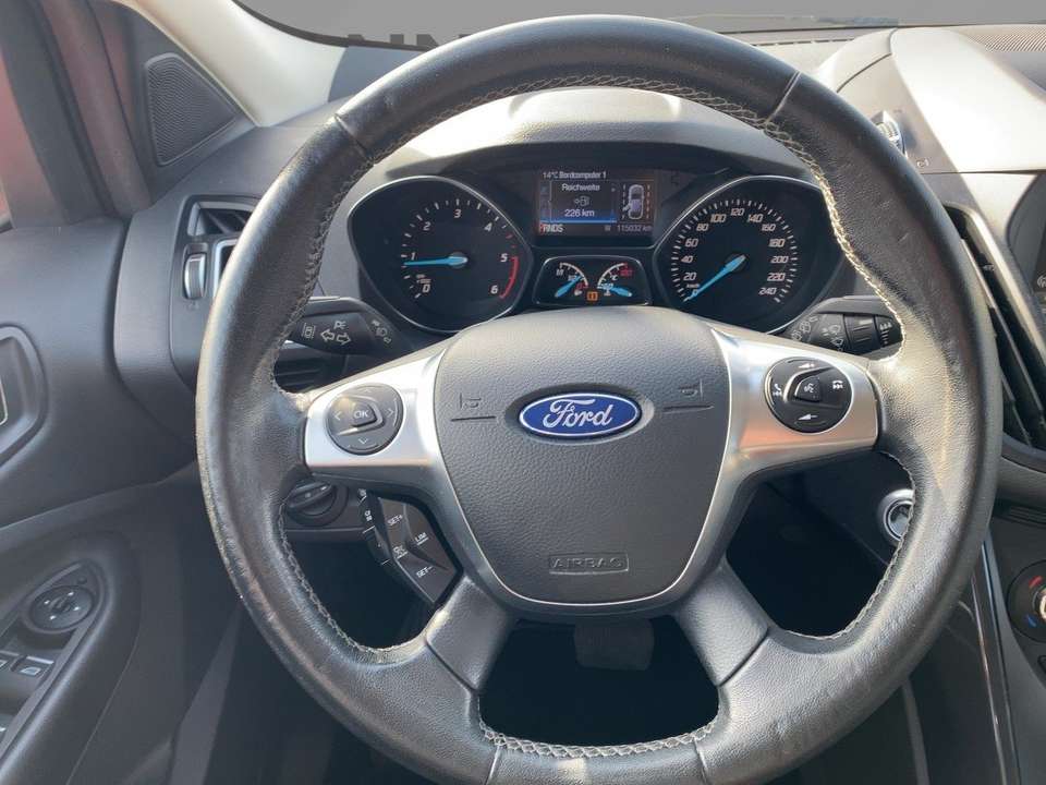 Ford Kuga - Imagem 10