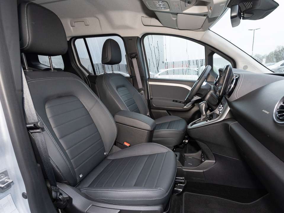 Mercedes-Benz T-Class - Imagem 14