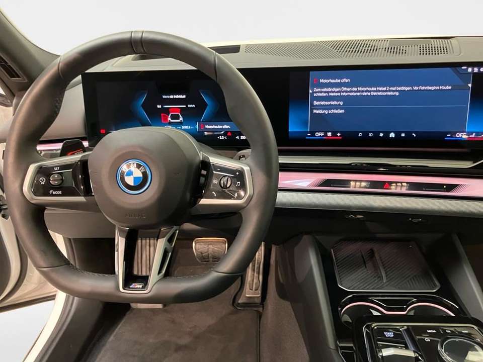 BMW i5 - Imagem 12